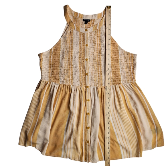 Torrid Yellow and Cream Sleeveless Button-Down Top - Picture 6 of 12
